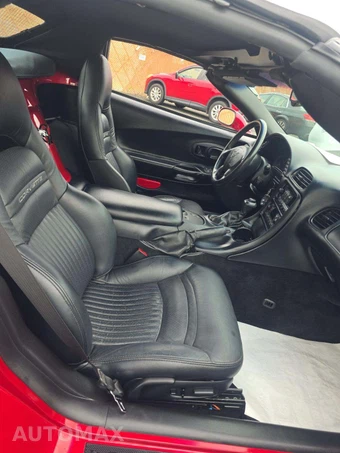 2004 Chevrolet Corvette Convertible - miniatura 16