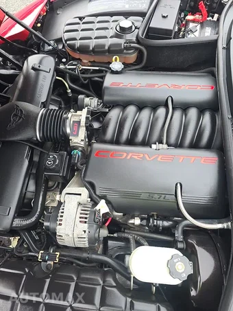 2004 Chevrolet Corvette Convertible - miniatura 19