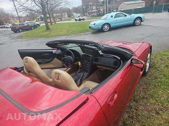 2004 Chevrolet Corvette Convertible - miniatura 20