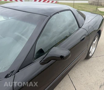 2004 Chevrolet Corvette Coupe - miniatura 11