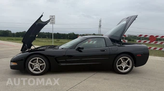 2004 Chevrolet Corvette Coupe - miniatura 18