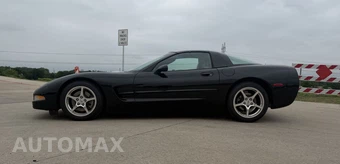 2004 Chevrolet Corvette Coupe - miniatura 2