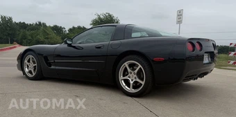 2004 Chevrolet Corvette Coupe - miniatura 3