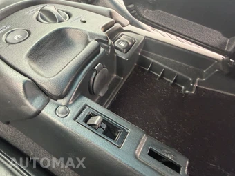 2004 Chevrolet Corvette Coupe - miniatura 35
