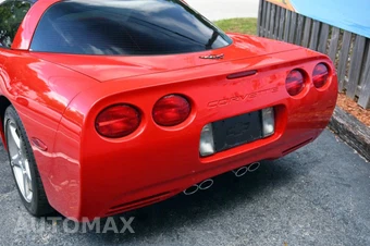 2004 Chevrolet Corvette Coupe - miniatura 11