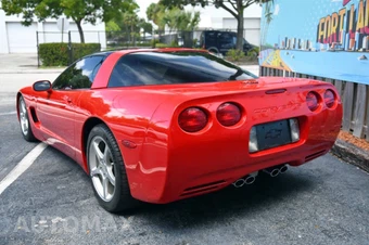 2004 Chevrolet Corvette Coupe - miniatura 12