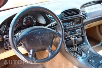 2004 Chevrolet Corvette Coupe - miniatura 20