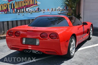 2004 Chevrolet Corvette Coupe - miniatura 29