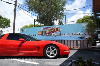 2004 Chevrolet Corvette Coupe - miniatura 33
