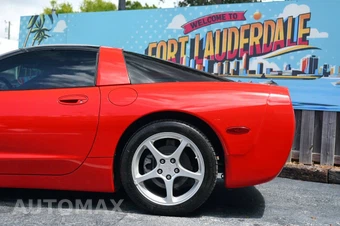 2004 Chevrolet Corvette Coupe - miniatura 8