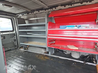 2004 Chevrolet Express 2500 Cargo Van 1SA 135.0" WB - miniatura 13