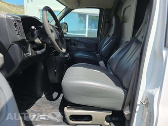 2004 Chevrolet Express 3500 Cutaway 1SA 9600 GVWR - miniatura 3