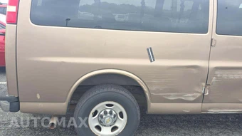 2004 Chevrolet Express 3500 Passenger Van 155.0" WB - miniatura 31