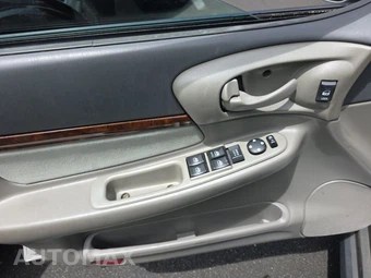 2004 Chevrolet Impala – miniatura 9