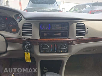 2004 Chevrolet Impala LS - miniatura 10