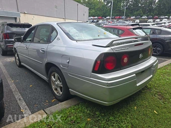 2004 Chevrolet Impala LS - miniatura 2