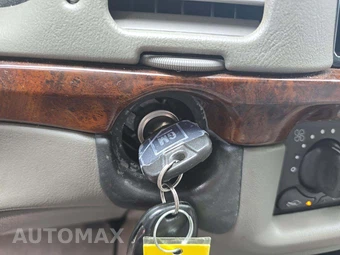 2004 Chevrolet Impala LS - miniatura 21