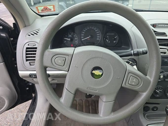 2004 Chevrolet Malibu LS Sedan – miniatura 10