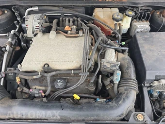 2004 Chevrolet Malibu LS Sedan – miniatura 15