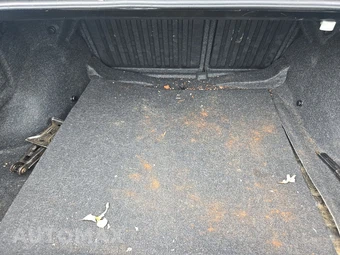2004 Chevrolet Malibu LS Sedan – miniatura 16