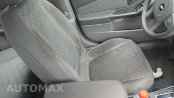 2004 Chevrolet Malibu LS Sedan – miniatura 21