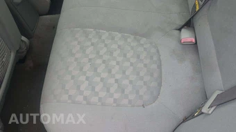 2004 Chevrolet Malibu LS Sedan – miniatura 30