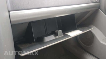 2004 Chevrolet Malibu LS Sedan – miniatura 32