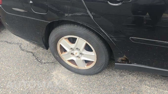 2004 Chevrolet Malibu LS Sedan – miniatura 39
