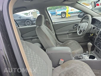 2004 Chevrolet Malibu LS Sedan – miniatura 8