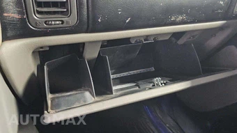 2004 Chevrolet Silverado 1500 LS – miniatura 29