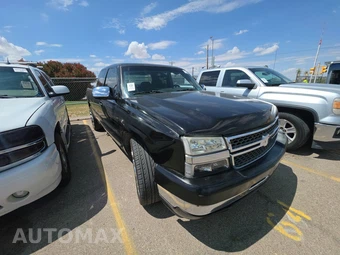 2004 Chevrolet Silverado 1500 LS – miniatura 3