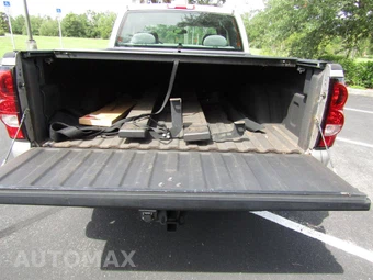 2004 Chevrolet Silverado 1500 LS Extended Cab Medium Bed 1SB w/Rear Doors - miniatura 5