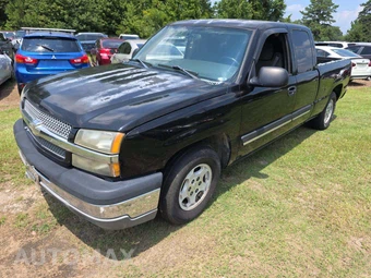 2004 Chevrolet Silverado 1500 LS Extended Cab Medium Bed 1SB w/Rear Doors