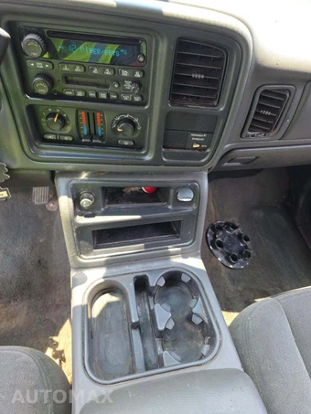 2004 Chevrolet Silverado 1500 LS Extended Cab Medium Bed 1SB w/Rear Doors - miniatura 10
