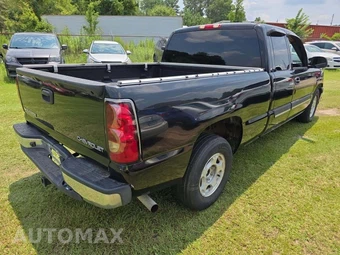 2004 Chevrolet Silverado 1500 LS Extended Cab Medium Bed 1SB w/Rear Doors - miniatura 3