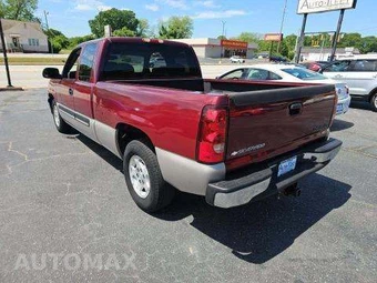 2004 Chevrolet Silverado 1500 LS Extended Cab Medium Bed 1SB w/Rear Doors – miniatura 2