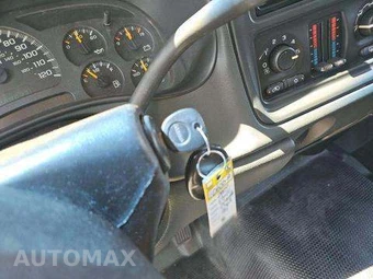 2004 Chevrolet Silverado 1500 LS Extended Cab Medium Bed 1SB w/Rear Doors – miniatura 8