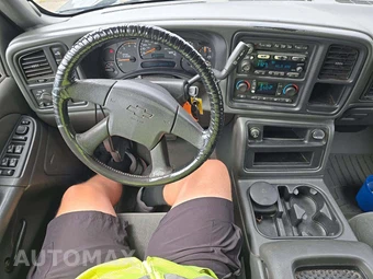 2004 Chevrolet Silverado 2500HD LS Crew Cab Long Bed 1SB - miniatura 10