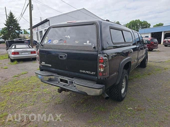 2004 Chevrolet Silverado 2500HD LS Crew Cab Long Bed 1SB - miniatura 3