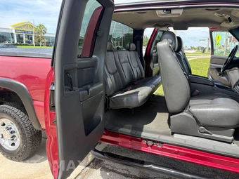 2004 Chevrolet Silverado 2500HD LS Extended Cab Medium Bed 1SB w/Rear Doors - miniatura 22