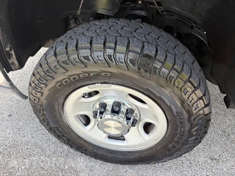 2004 Chevrolet Silverado 2500HD LS Extended Cab Medium Bed 1SB w/Rear Doors - miniatura 29