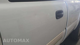 2004 Chevrolet Silverado 2500HD LT Crew Cab Long Bed 1SC - miniatura 32