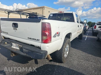2004 Chevrolet Silverado 2500HD LT Crew Cab Long Bed 1SC - miniatura 4