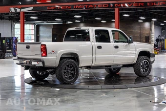 2004 Chevrolet Silverado 2500HD LT Crew Cab Medium Bed 1SC - miniatura 18
