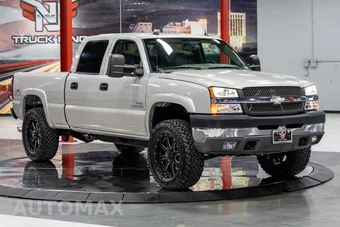 2004 Chevrolet Silverado 2500HD LT Crew Cab Medium Bed 1SC - miniatura 22
