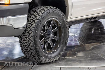 2004 Chevrolet Silverado 2500HD LT Crew Cab Medium Bed 1SC - miniatura 24