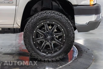 2004 Chevrolet Silverado 2500HD LT Crew Cab Medium Bed 1SC - miniatura 29