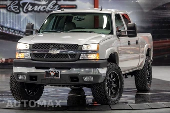 2004 Chevrolet Silverado 2500HD LT Crew Cab Medium Bed 1SC - miniatura 3