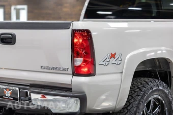 2004 Chevrolet Silverado 2500HD LT Crew Cab Medium Bed 1SC - miniatura 34