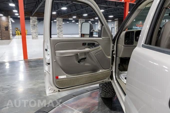 2004 Chevrolet Silverado 2500HD LT Crew Cab Medium Bed 1SC - miniatura 42
